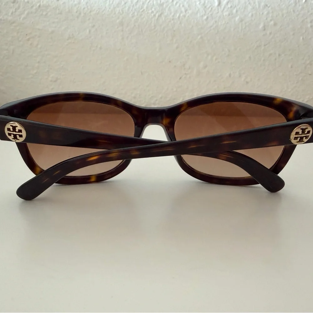 Tory Burch Tortoise Shell Sunglasses - Picture 4 of 9